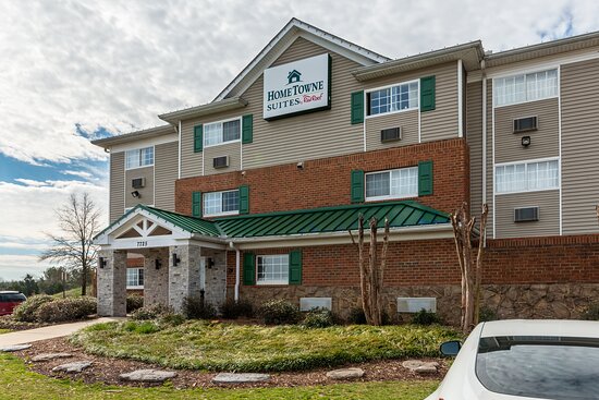 HomeTowne Studios & Suites Charlotte - Concord