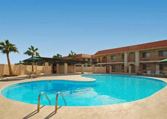Quality Inn & Suites Lake Havasu City