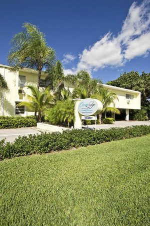Ocean Lodge