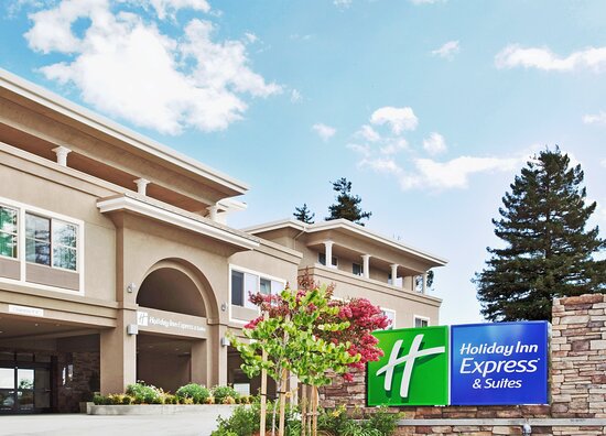 Holiday Inn Express & Suites Santa Cruz by IHG