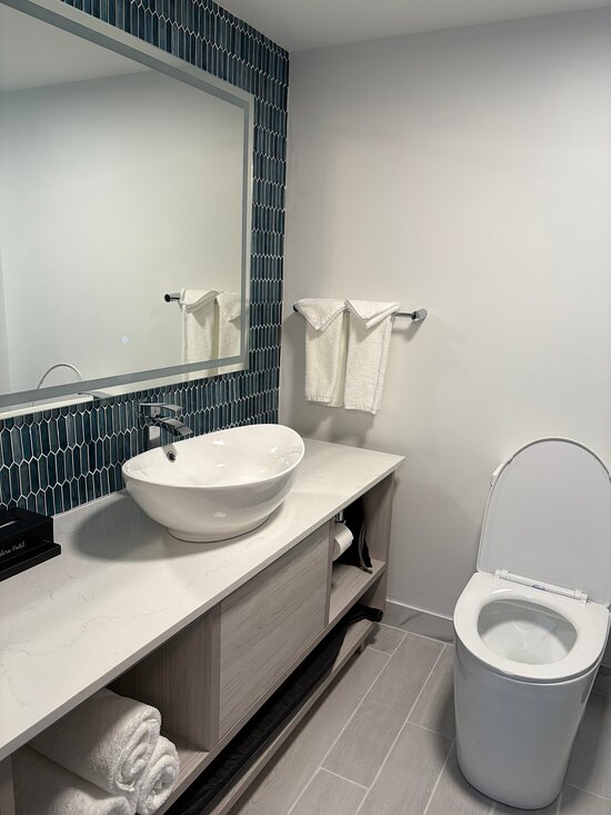 Blue - A Modern Hotel, an Ascend Collection Hotel