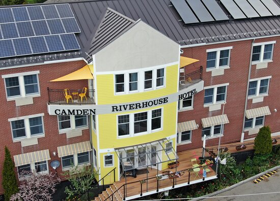 Camden Riverhouse Hotel and Inns
