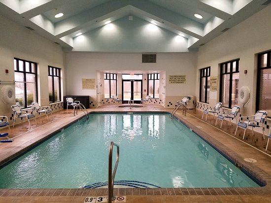 Hampton Inn & Suites Kansas City-Merriam