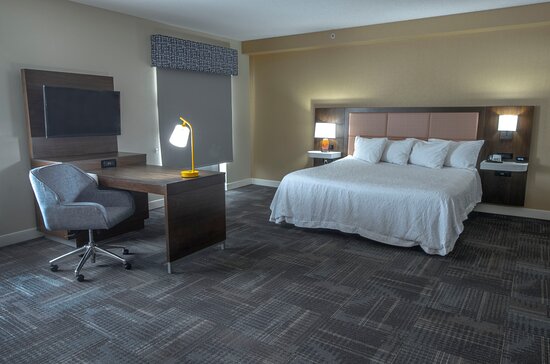 Hampton Inn & Suites Chesapeake-Battlefield Blvd.