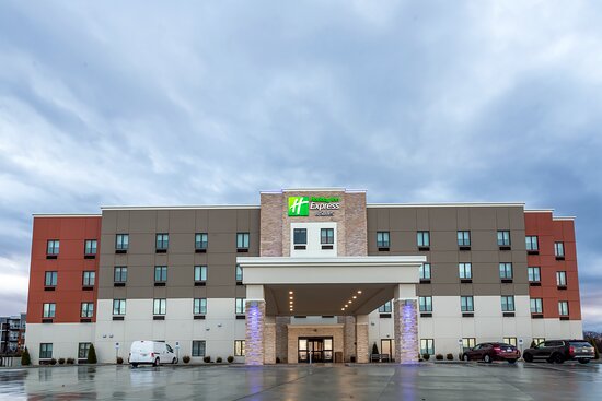 Holiday Inn Express & Suites Columbus - Worthington By IHG