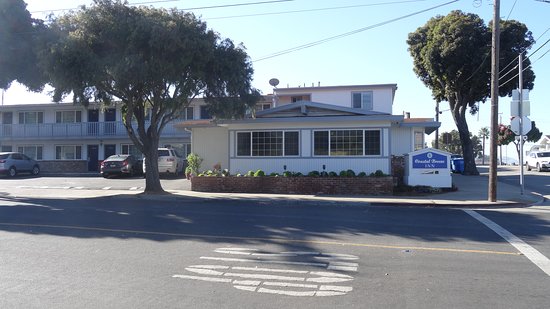 Coastal Breeze Inn