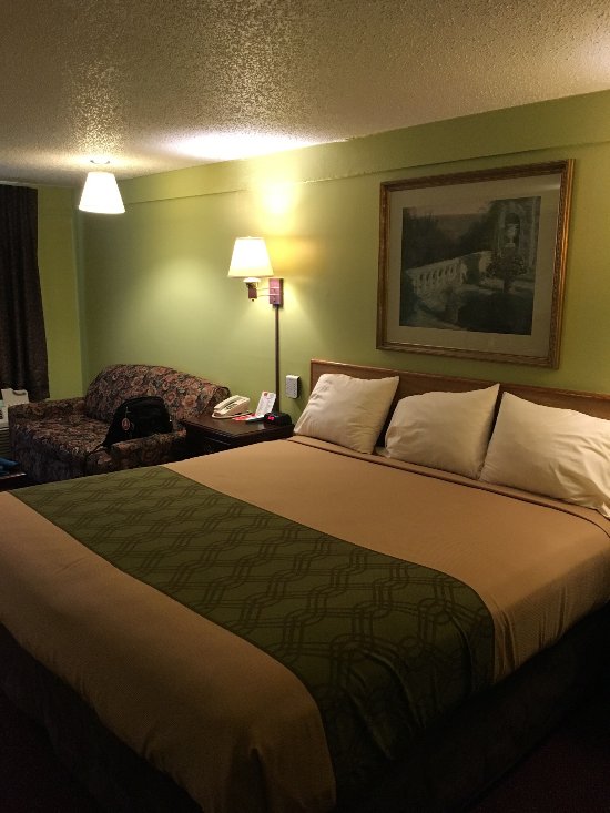 Econo Lodge Pittsburgh I-79