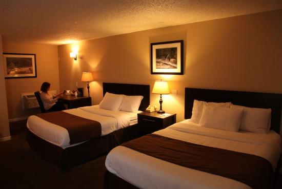 Rimview Inn