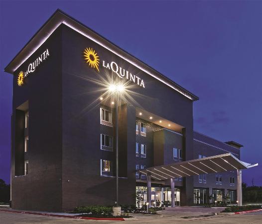 La Quinta Inn & Suites by Wyndham College Station South
