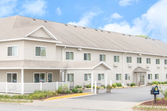 Days Inn by Wyndham Ames