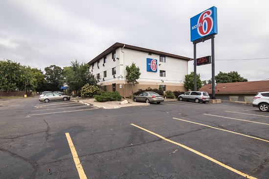 Motel 6 St Paul I-94
