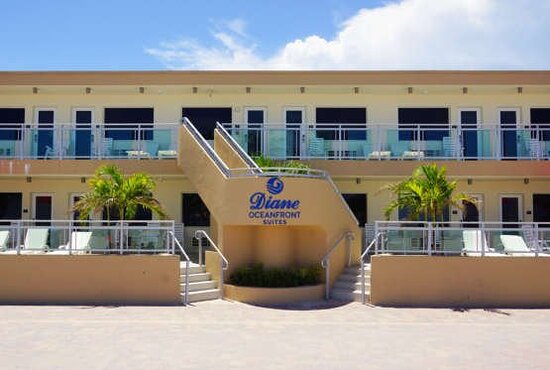 Diane Oceanfront Suites