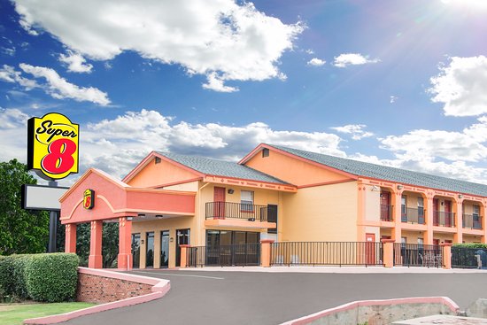 Super 8 by Wyndham Tulsa / Arpt / St Fairgrounds
