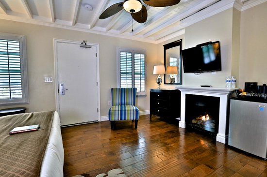 Beach Bungalow Inn and Suites