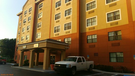Extended Stay America - Miami - Downtown Brickell - Cruise Port