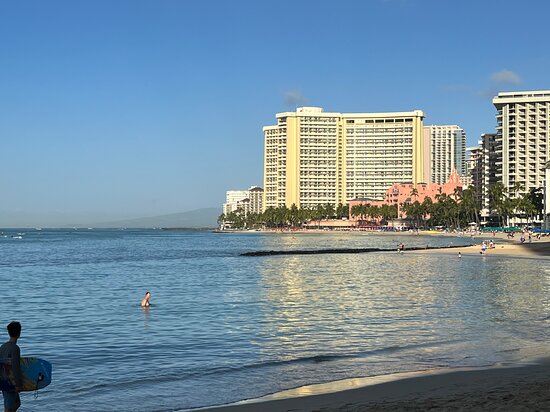 Kuhio Banyan Club