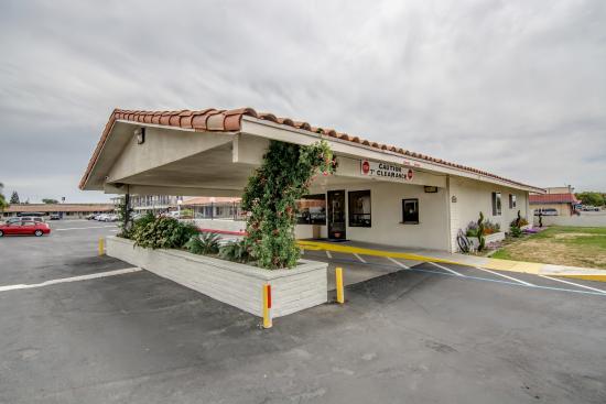 Motel 6 Manteca
