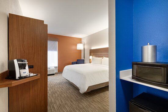 Holiday Inn Express & Suites Opelika Auburn by IHG