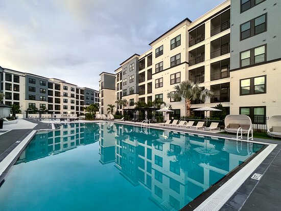 The Pointe by Barsala