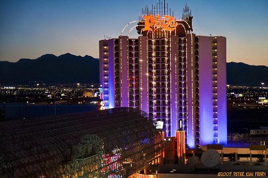 Fremont Hotel & Casino