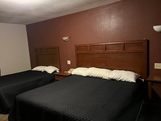 Spillway Motel