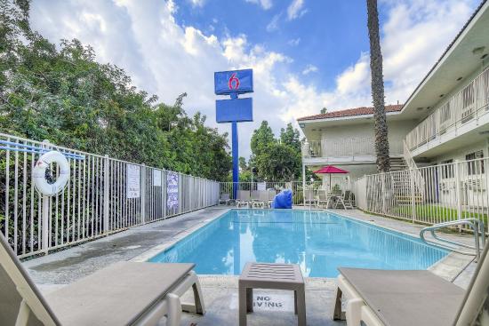 Motel 6 Chino