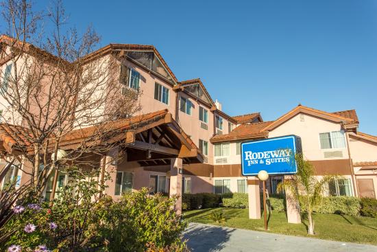 Rodeway Inn & Suites