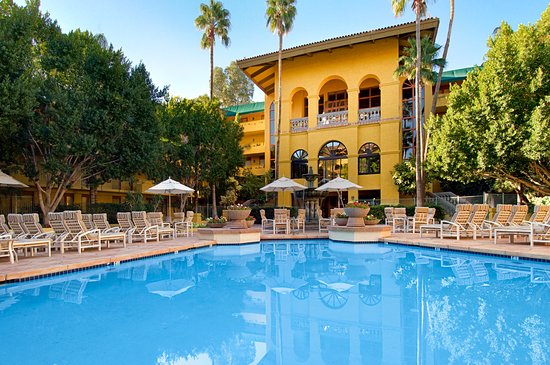 Hilton Phoenix Tapatio Cliffs Resort