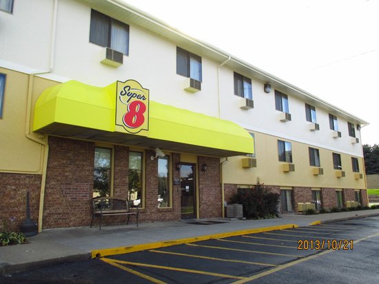 Super 8 by Wyndham Omaha NE