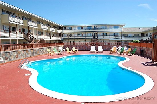 Ocean Shores Inn & Suites