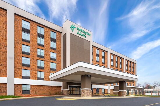 Holiday Inn & Suites Richmond - West End By IHG