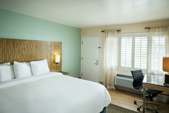 PB Surf Inn