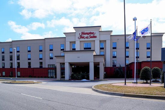 Hampton Inn & Suites Norfolk-Airport
