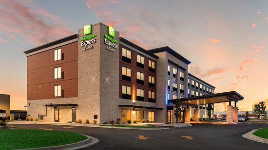 Holiday Inn Express & Suites Racine By IHG