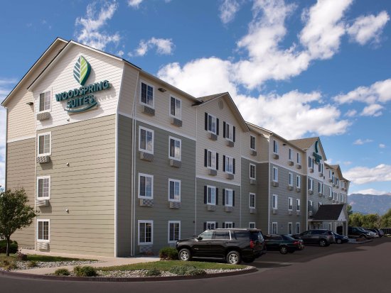 Select Suites Colorado Springs - Airport