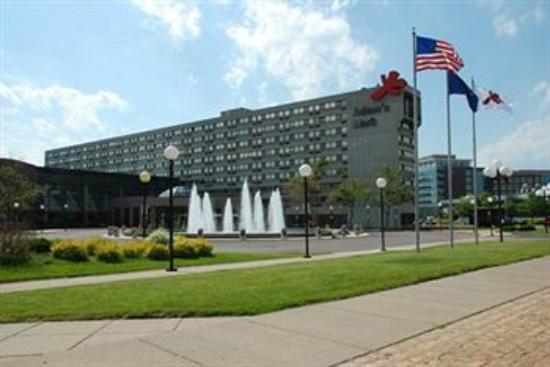 Ramada by Wyndham Buffalo Downtown