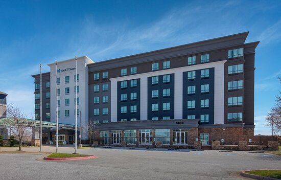 Hyatt House Bentonville / Rogers