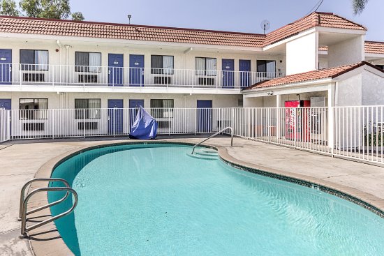 Motel 6 Fresno