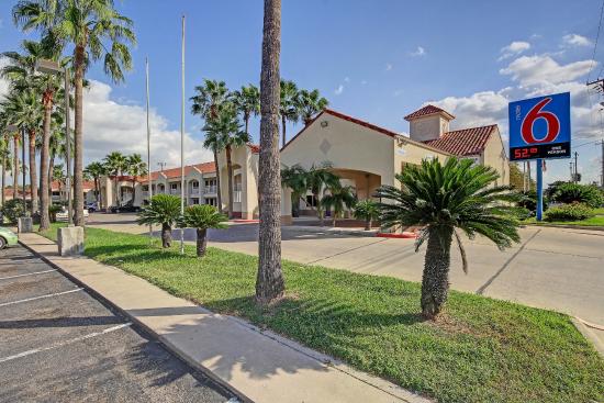 Motel 6 Edinburg