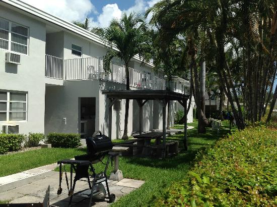 Summerland Suites
