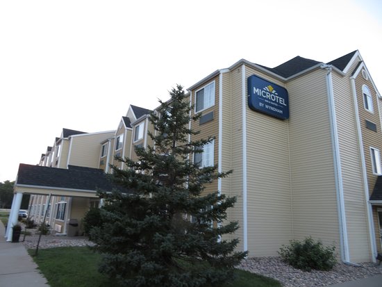 Microtel Inn & Suites by Wyndham Sioux Falls