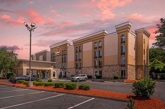 Comfort Inn & Suites East Hartford