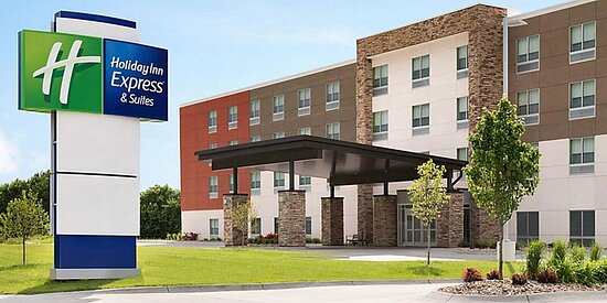 Holiday Inn Express & Suites Charlottesville by IHG