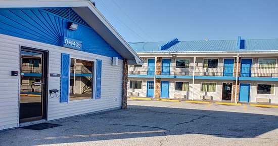 Motel 6 Branson, MO