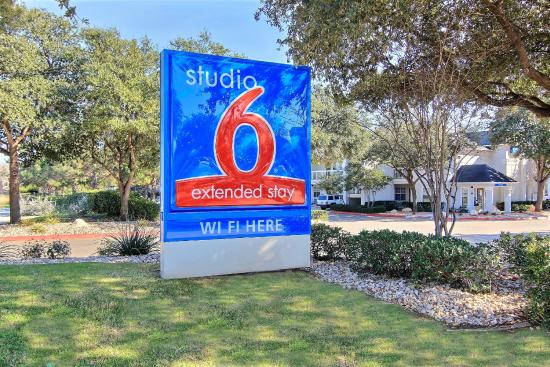 Studio 6 Austin Midtown