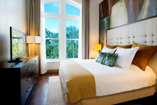 Hotel Indigo Savannah Historic District by IHG