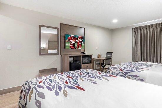 Red Roof Inn & Suites Newport News