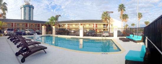 Super 8 by Wyndham Orlando International Drive