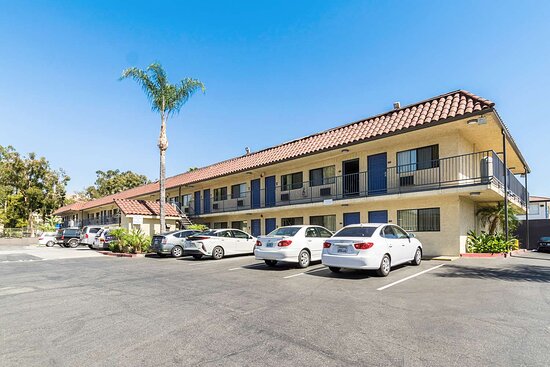 Motel 6 UCR Riverside