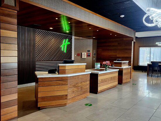 Holiday Inn Brookfield Milwaukee Hotel by IHG